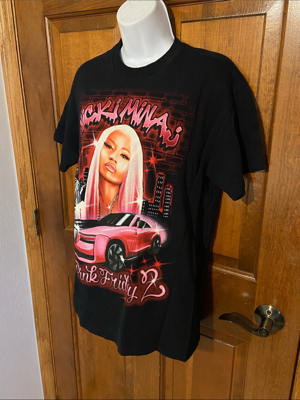 Nicki Minaj Pink Friday 2 graphic t-shirt. airbrush-style graphic Size Medium - Picture 3 of 5